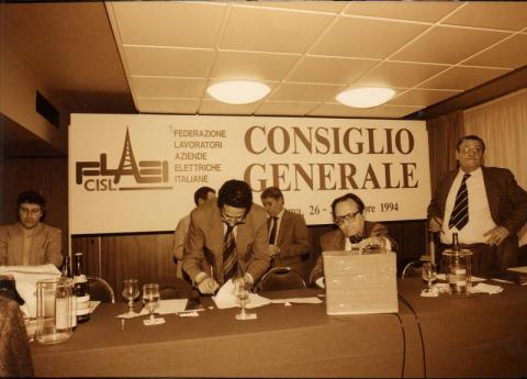 32 - VOTAZIONI.JPG