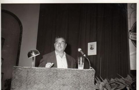 img042.jpg