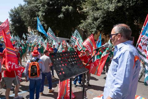 CISL-Manifestazione E-distribuzione - 006.jpg
